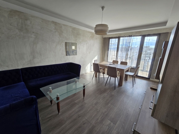 Тристаен апартамент в Казанлък - 83 кв.м за 737 €/кв.м - Снимка #1