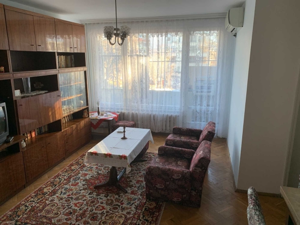 Дава се под наем Тристаен апартамент в Бургас, Лазур - 90 кв.м за 325 € - Снимка #1