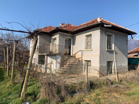 Къща в Карлово - 160 кв.м за 319 €/кв.м - Снимка #1