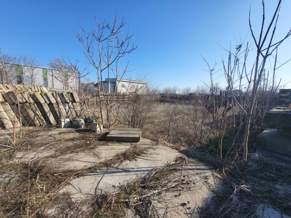 Парцел в Пловдив, Индустриална зона - Изток - 1890 кв.м за 162 €/кв.м - Снимка #1