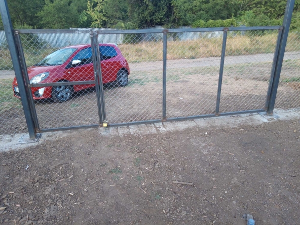 Парцел в Разград, Промишлена зона - Изток - 4000 кв.м за 22 €/кв.м - Снимка #1