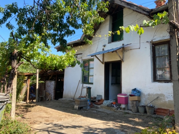 Къща в с. Драговищица, Област Кюстендил - 55 кв.м за 370 €/кв.м - Снимка #1