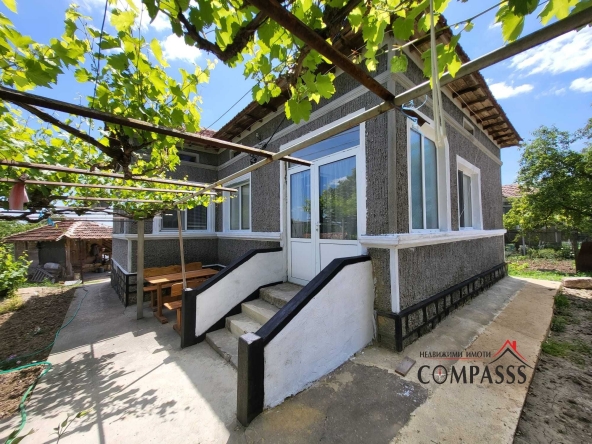 Къща в с. Полковник Иваново, Област Добрич - 70 кв.м за 743 €/кв.м - Снимка #1