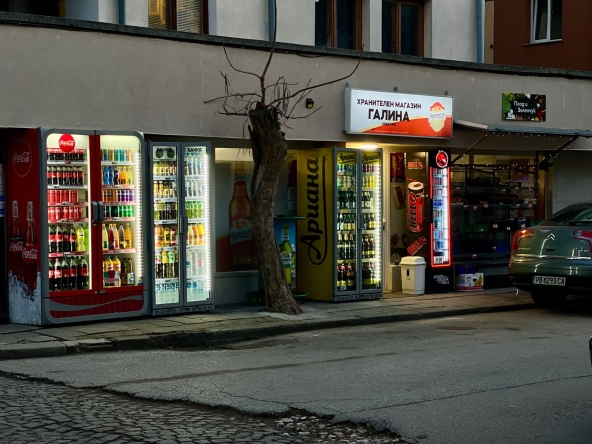 Магазин в Пловдив, Съдийски - 55 кв.м за 140 €/кв.м - Снимка #1