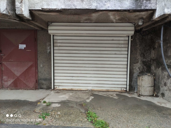 Дава се под наем Гараж / Паркомясто в Русе, Здравец - 16 кв.м за 76.5 € - Снимка #1