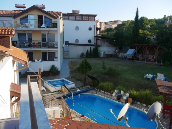 Къща в Бяла - 600 кв.м за 809 €/кв.м - Снимка #1