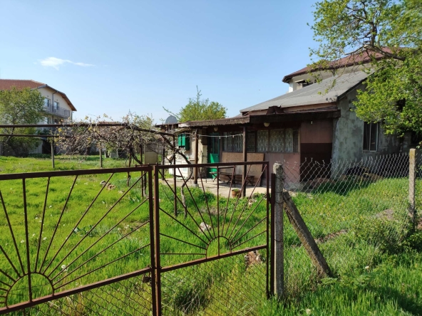 Къща в с. Осеново, Област Варна - 38 кв.м за 1843 €/кв.м - Снимка #1