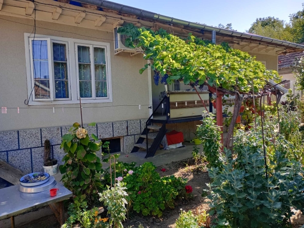 Къща в с. Калипетрово, Област Силистра - 75 кв.м за 476 €/кв.м - Снимка #1