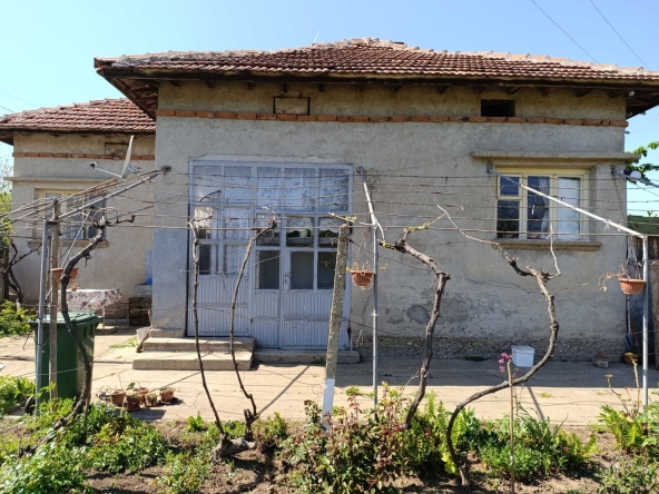 Къща в с. Голямо Враново, Област Русе - 75 кв.м за 267 €/кв.м - Снимка #1