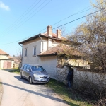 Къща в Велико Търново, Централна гара - 200 кв.м за 51 €/кв.м - Снимка #1