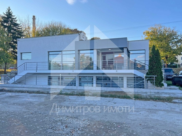 Магазин в Нови пазар - 260 кв.м за 847 €/кв.м - Снимка #1