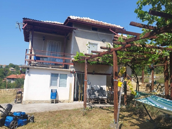 Къща в с. Синьо бърдо, Област Враца - 100 кв.м за 570 €/кв.м - Снимка #1
