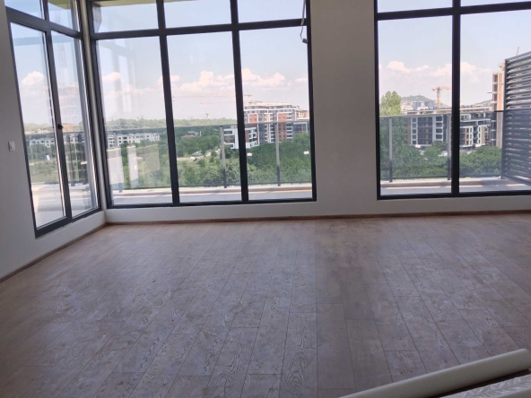 Тристаен апартамент в Пловдив, Христо Смирненски - 113 кв.м за 2080 €/кв.м - Снимка #1