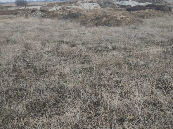 Земеделски имот в Пловдив, Индустриална зона - Тракия -  кв.м за 15 €/дка - Снимка #1