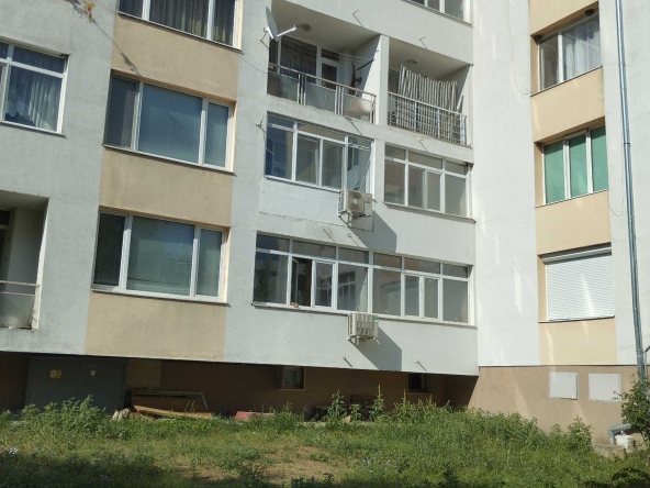 Четиристаен апартамент в Лозница - 80 кв.м за 638 €/кв.м - Снимка #1