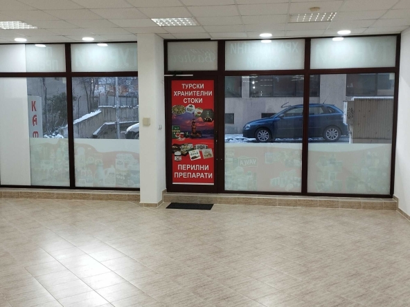 Офис в Варна, Владислав Варненчик - 75 кв.м за 20 €/кв.м - Снимка #1