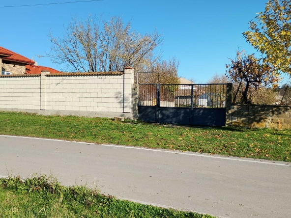 Парцел в с. Дибич, Област Шумен - 720 кв.м за 44 €/кв.м - Снимка #1