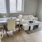 Дава се под наем Тристаен апартамент в Мездра - 80 кв.м за 298.86 € - Снимка #1