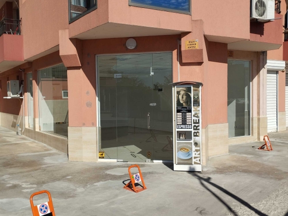 Дава се под наем Магазин в Варна, Владислав Варненчик - 60 кв.м за 997.05 € - Снимка #1
