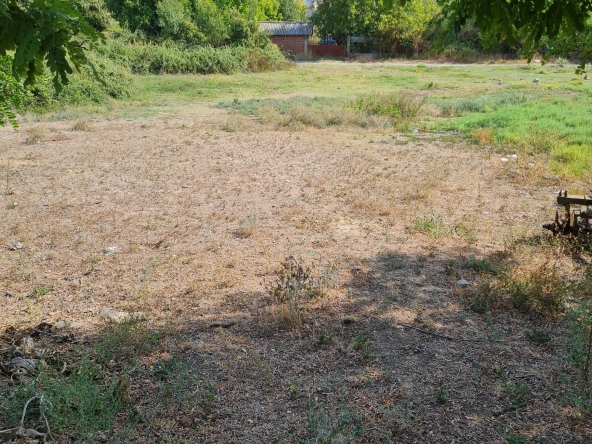 Парцел в с. Капитан Андреево, Област Хасково - 1300 кв.м за 11 €/кв.м - Снимка #1