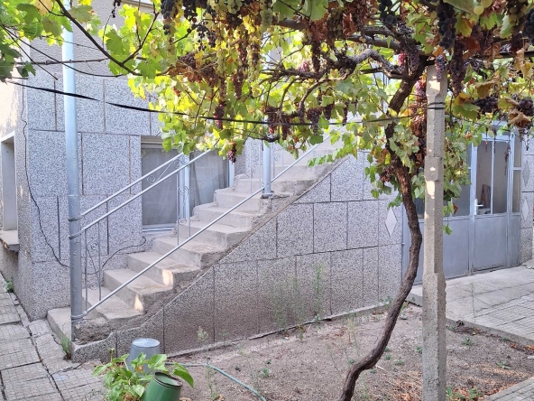 Къща в Съединение - 120 кв.м за 834 €/кв.м - Снимка #1