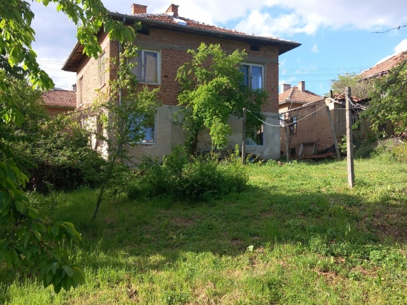 Къща в с. Долна Гращица, Област Кюстендил - 228 кв.м за 145 €/кв.м - Снимка #1
