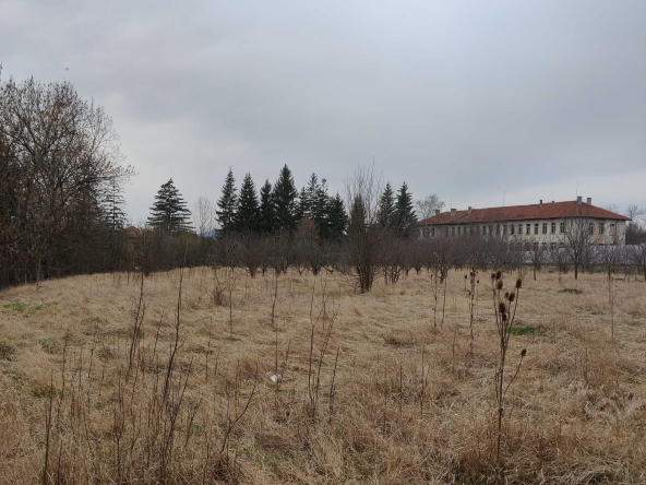 Парцел в София, Гео Милев - 8916 кв.м за 11 €/кв.м - Снимка #1