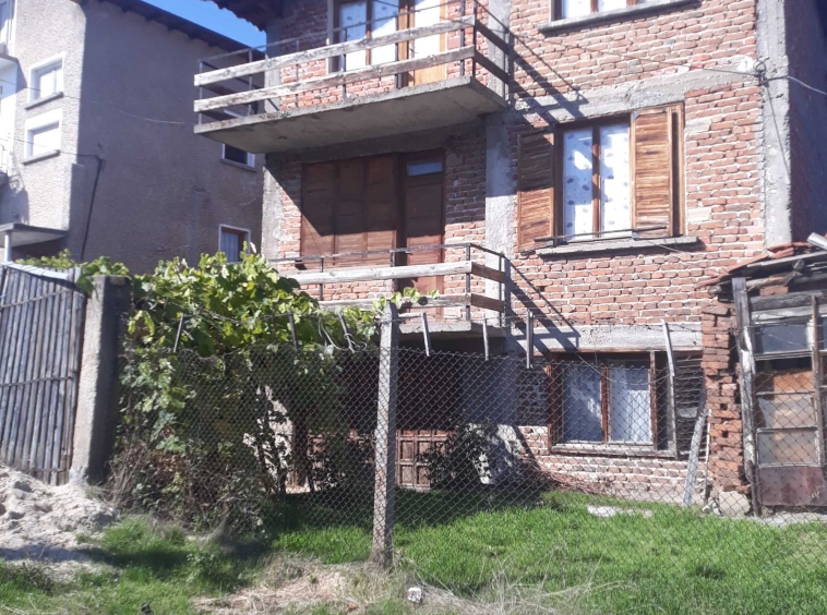 Къща в Пловдив, Христо Смирненски - 180 кв.м за 500 €/кв.м - Снимка #1