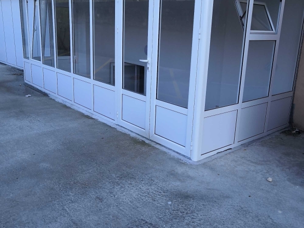 Заведение в Варна, Базар Левски - 170 кв.м за 700 €/кв.м - Снимка #1