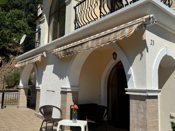 Къща в Свети Влас - 217 кв.м за 987 €/кв.м - Снимка #1