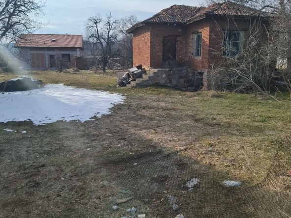 Парцел в Радомир - 730 кв.м за 46 €/кв.м - Снимка #1