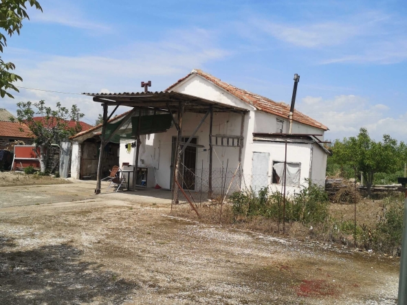 Къща в Стражица - 60 кв.м за 834 €/кв.м - Снимка #1