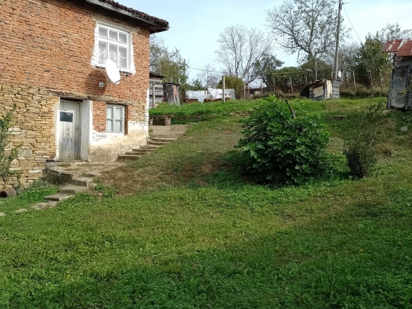 Къща в с. Кости, Област Бургас - 80 кв.м за 338 €/кв.м - Снимка #1