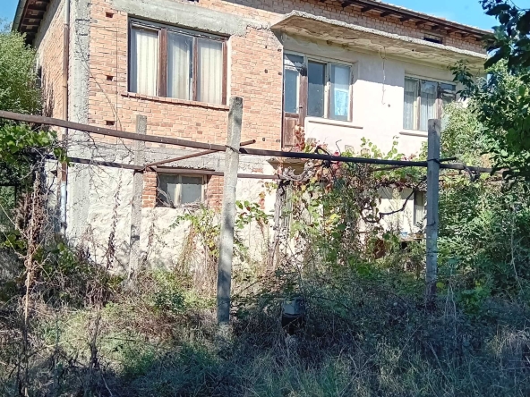 Къща в с. Мало Конаре, Област Пазарджик - 200 кв.м за 396 €/кв.м - Снимка #1