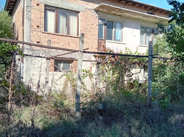 Къща в с. Мало Конаре, Област Пазарджик - 200 кв.м за 396 €/кв.м - Снимка #1