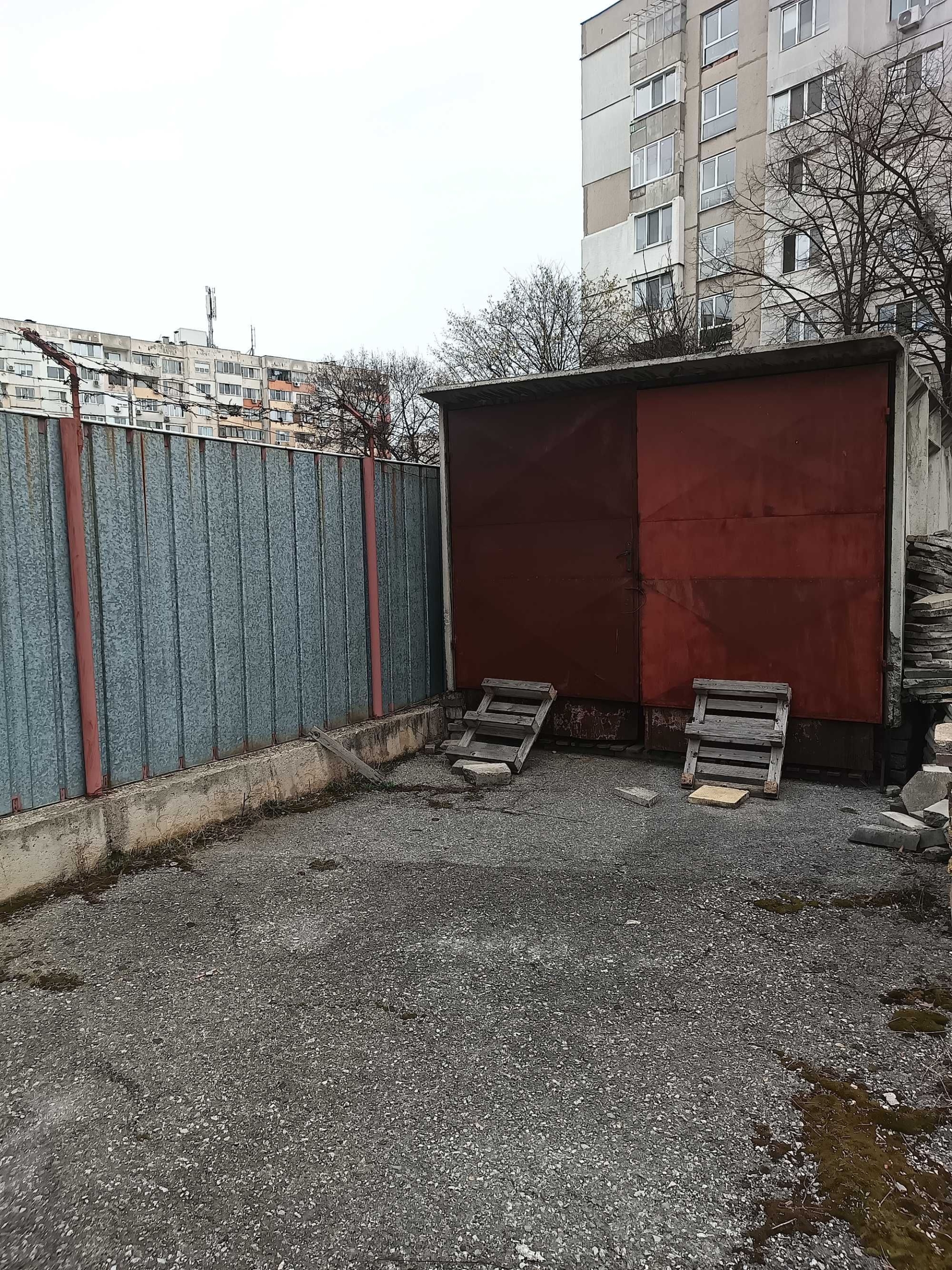 Гараж / Паркомясто в София, Връбница 1 - 18 кв.м за 51 €/кв.м - Снимка #1