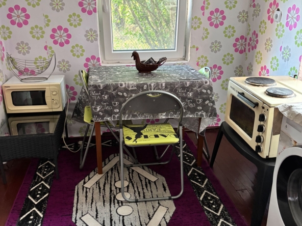 Дава се под наем Къща в София, Левски - 50 кв.м за 204 € - Снимка #1