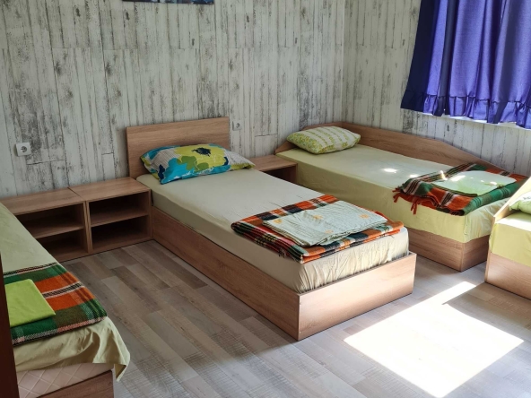 Дава се под наем Къща в с. Равно поле, Област София-област - 100 кв.м за 61.2 € - Снимка #1