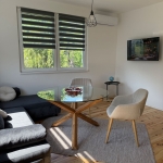 Дава се под наем Етаж от къща в Кюстендил, Христо Ботев - 60 кв.м за 357 € - Снимка #1