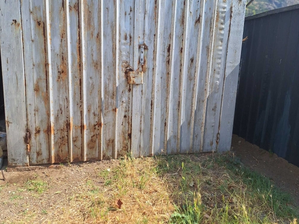 Гараж / Паркомясто в Сливен, Сини камъни - 12 кв.м за 26 €/кв.м - Снимка #1