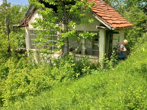 Къща в Враца, Студентски град - 60 кв.м за 145 €/кв.м - Снимка #1