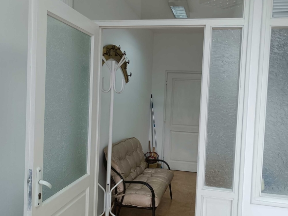 Двустаен апартамент в Смолян, Петровица - 60 кв.м за 1334 €/кв.м - Снимка #1