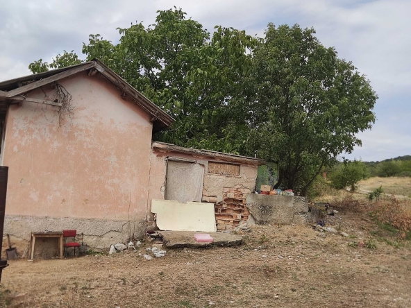 Къща в Стара Загора, Три чучура - север - 100 кв.м за 300 €/кв.м - Снимка #1