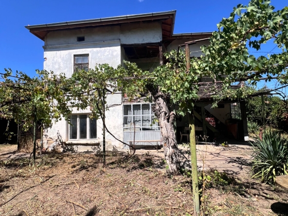 Къща в с. Петревене, Област Ловеч - 75 кв.м за 408 €/кв.м - Снимка #1