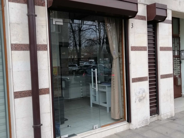 Дава се под наем Магазин в София, Център - 12 кв.м за 199 € - Снимка #1