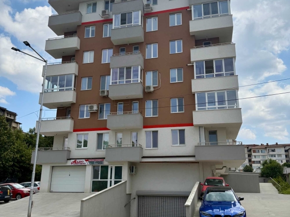 Гараж / Паркомясто в Велико Търново, Картала - 27 кв.м за 1019 €/кв.м - Снимка #1