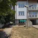 Дава се под наем Къща в с. Мировяне, Област София-град - 268 кв.м за 1690 € - Снимка #1