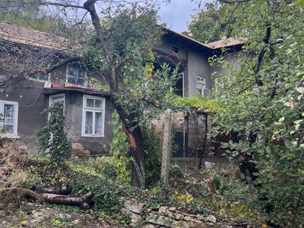 Къща в Русе, Алеи Възраждане - 200 кв.м за 110 €/кв.м - Снимка #1