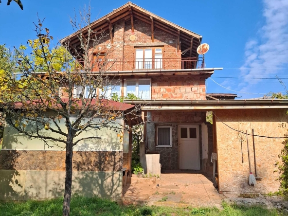 Къща в с. Светля, Област Перник - 47 кв.м за 1303 €/кв.м - Снимка #1