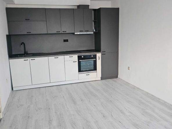 Двустаен апартамент в Варна, Трошево - 53 кв.м за 2451 €/кв.м - Снимка #1